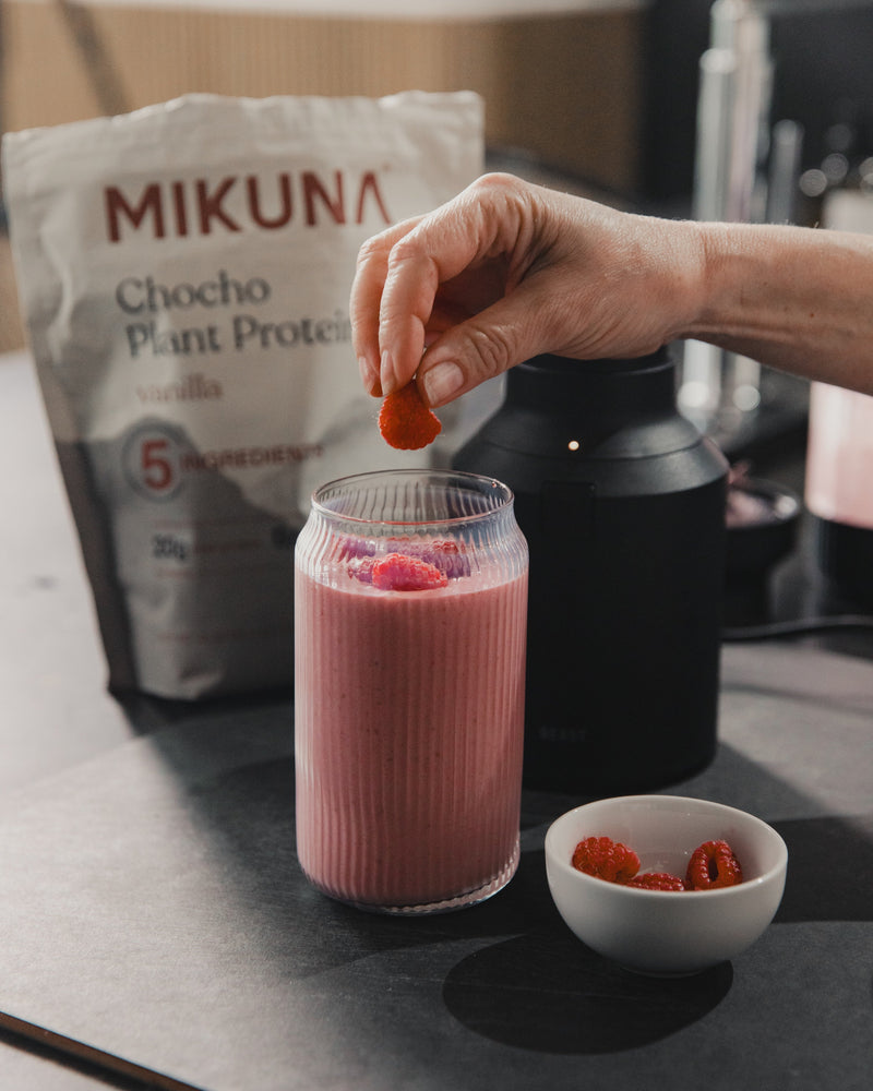 How to Build a Mikuna Chocho Smoothie — A Foodservice Guide